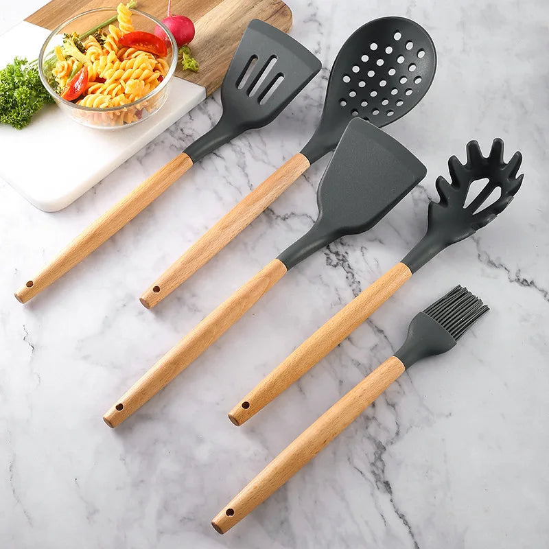 Black Kitchenware Set